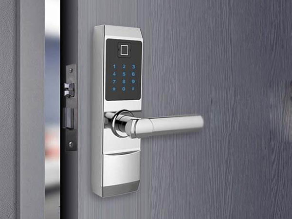 鹤庆24小时上门开锁公司