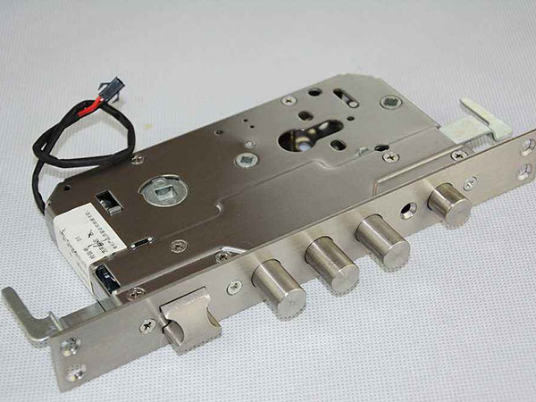 鹤庆24小时上门开锁公司